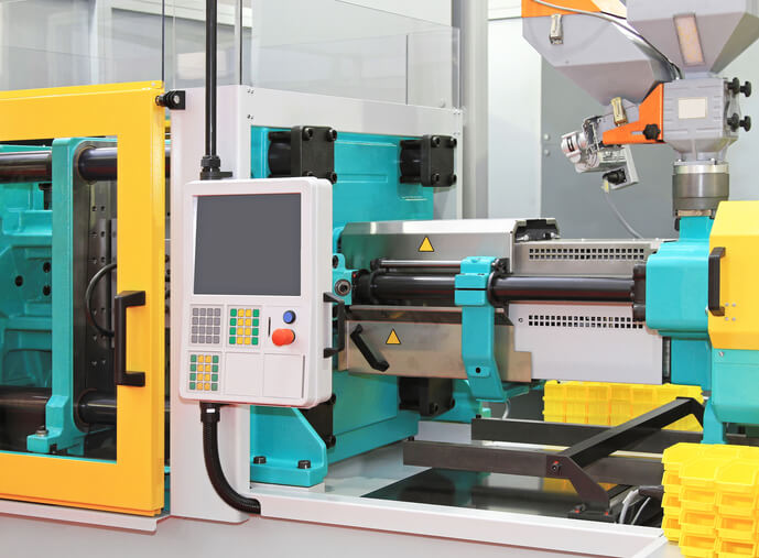 Advantages of Partnering with a Contract Injection Molding Company